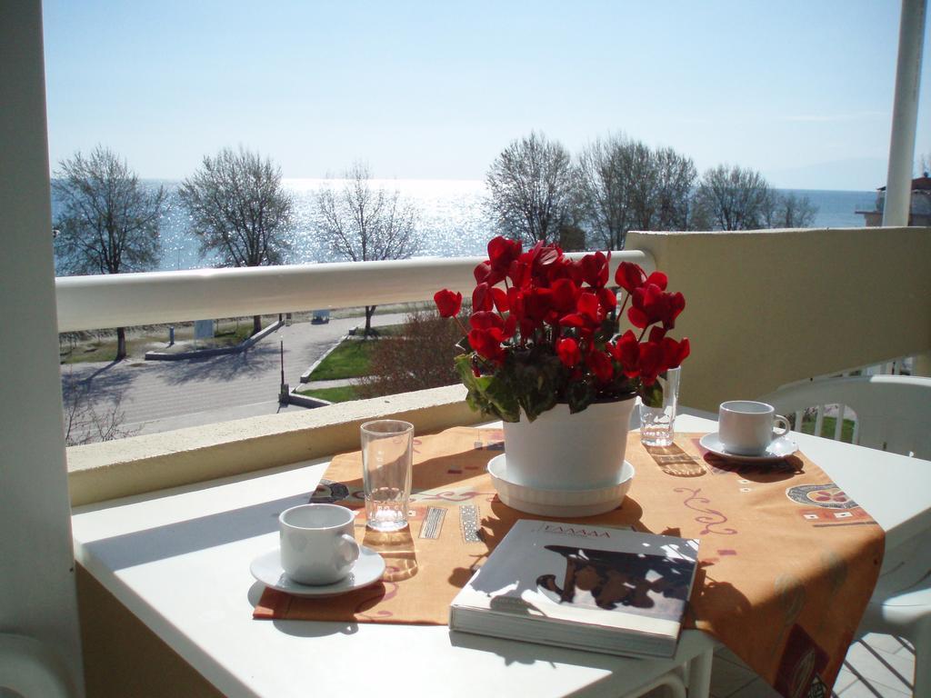 Giorgos Apartments Sea View Olympiaki Akti Room photo